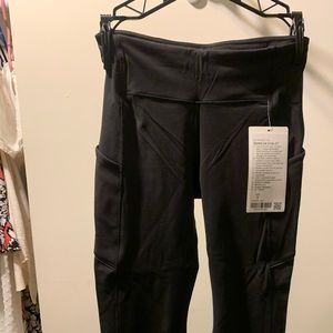 Lululemon Speed Up Crop 21 NWT - Size 4